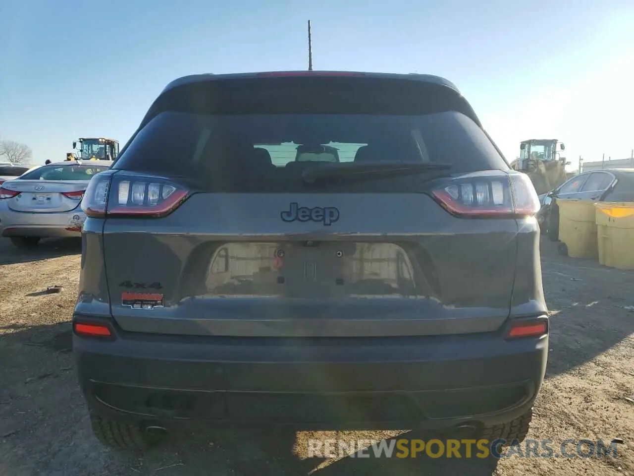 6 Photograph of a damaged car 1C4PJMCX8KD449014 JEEP GRAND CHER 2019