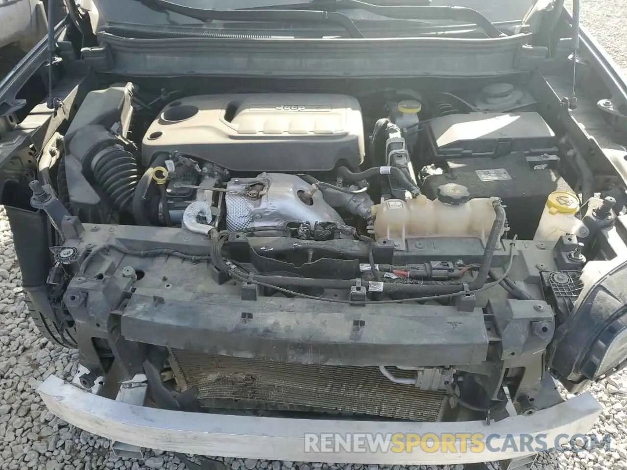 12 Photograph of a damaged car 1C4PJMDN0KD195196 JEEP GRAND CHER 2019
