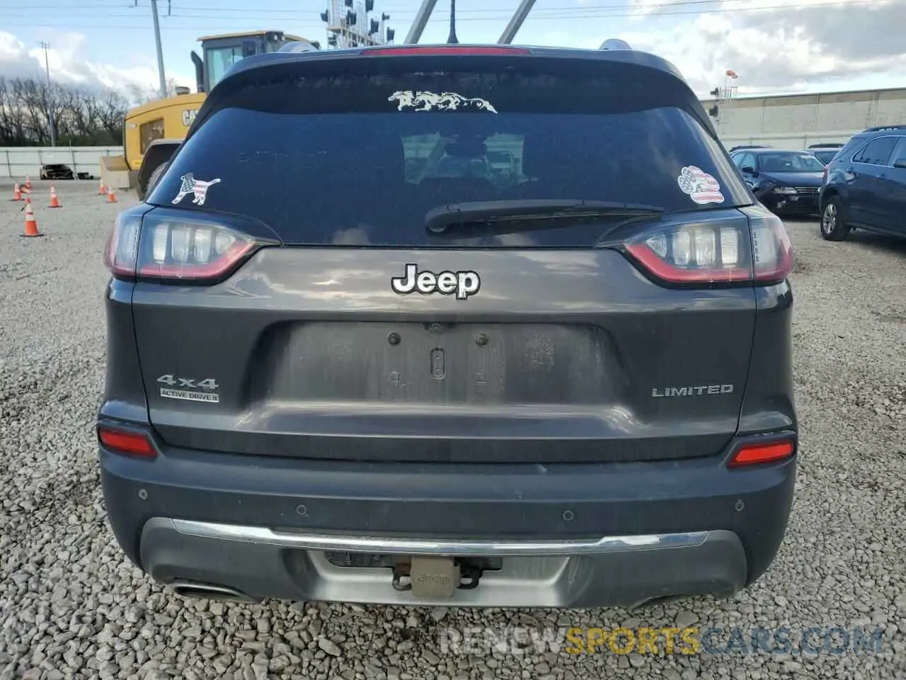 6 Photograph of a damaged car 1C4PJMDN0KD195196 JEEP GRAND CHER 2019