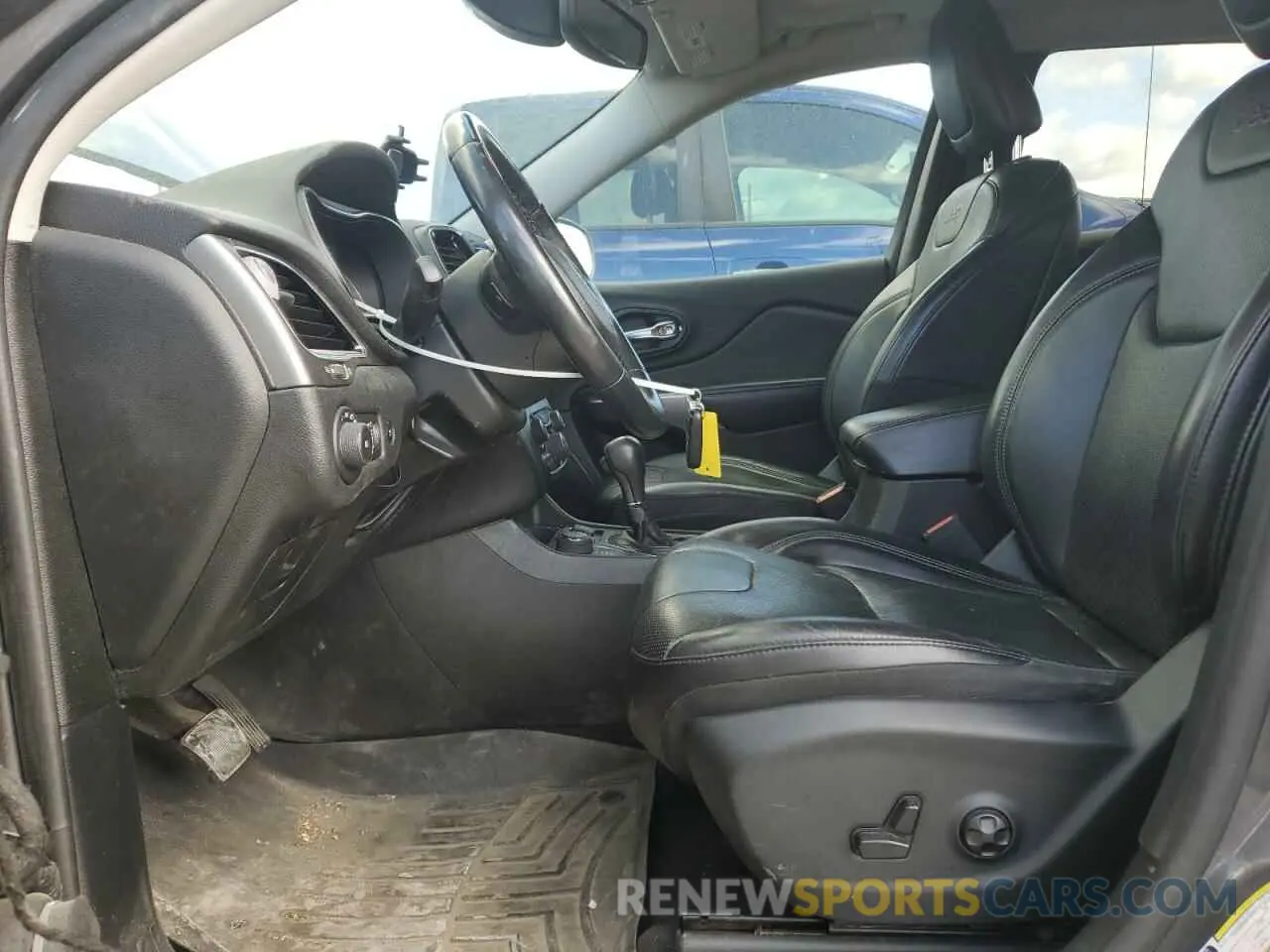 7 Photograph of a damaged car 1C4PJMDN0KD195196 JEEP GRAND CHER 2019