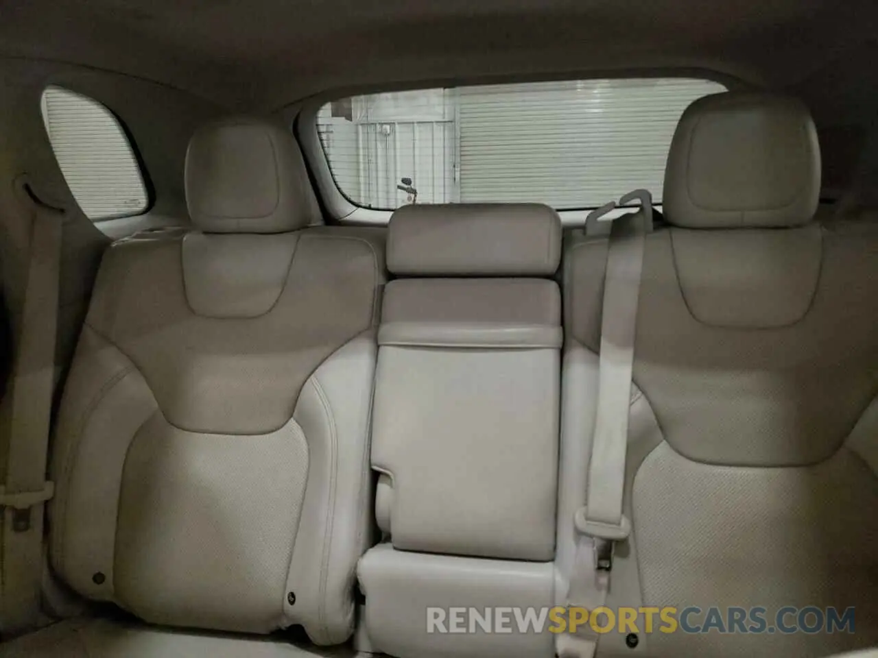 10 Фотография поврежденного автомобиля 1C4PJMDN1KD175054 JEEP GRAND CHER 2019