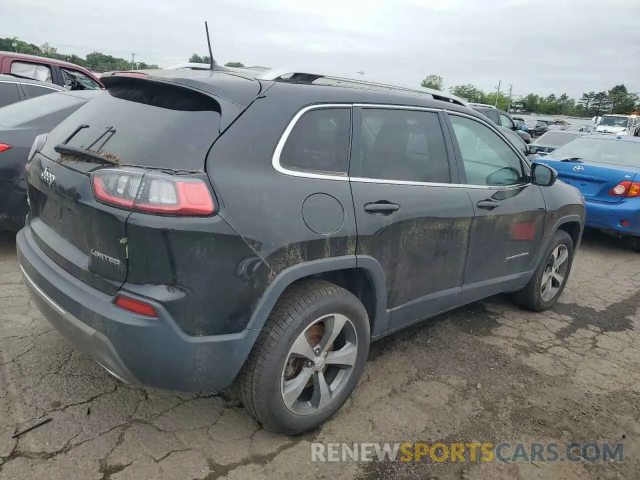 3 Photograph of a damaged car 1C4PJMDN2KD224133 JEEP GRAND CHER 2019