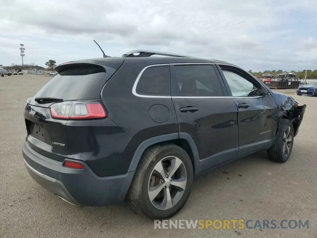 3 Photograph of a damaged car 1C4PJMDN6KD292676 JEEP GRAND CHER 2019