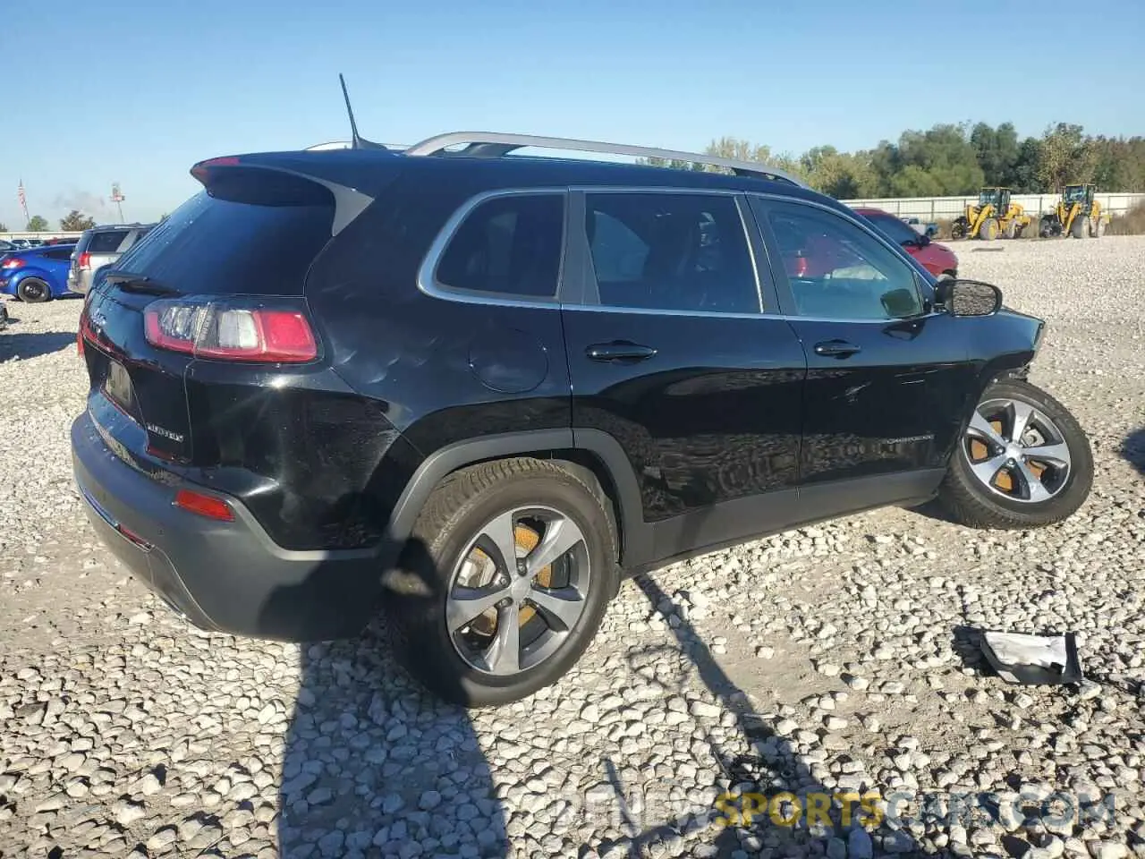 3 Photograph of a damaged car 1C4PJMDN7KD150787 JEEP GRAND CHER 2019