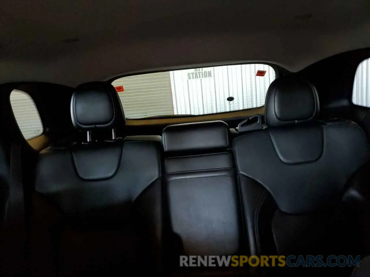 10 Фотография поврежденного автомобиля 1C4PJMDN8KD143069 JEEP GRAND CHER 2019