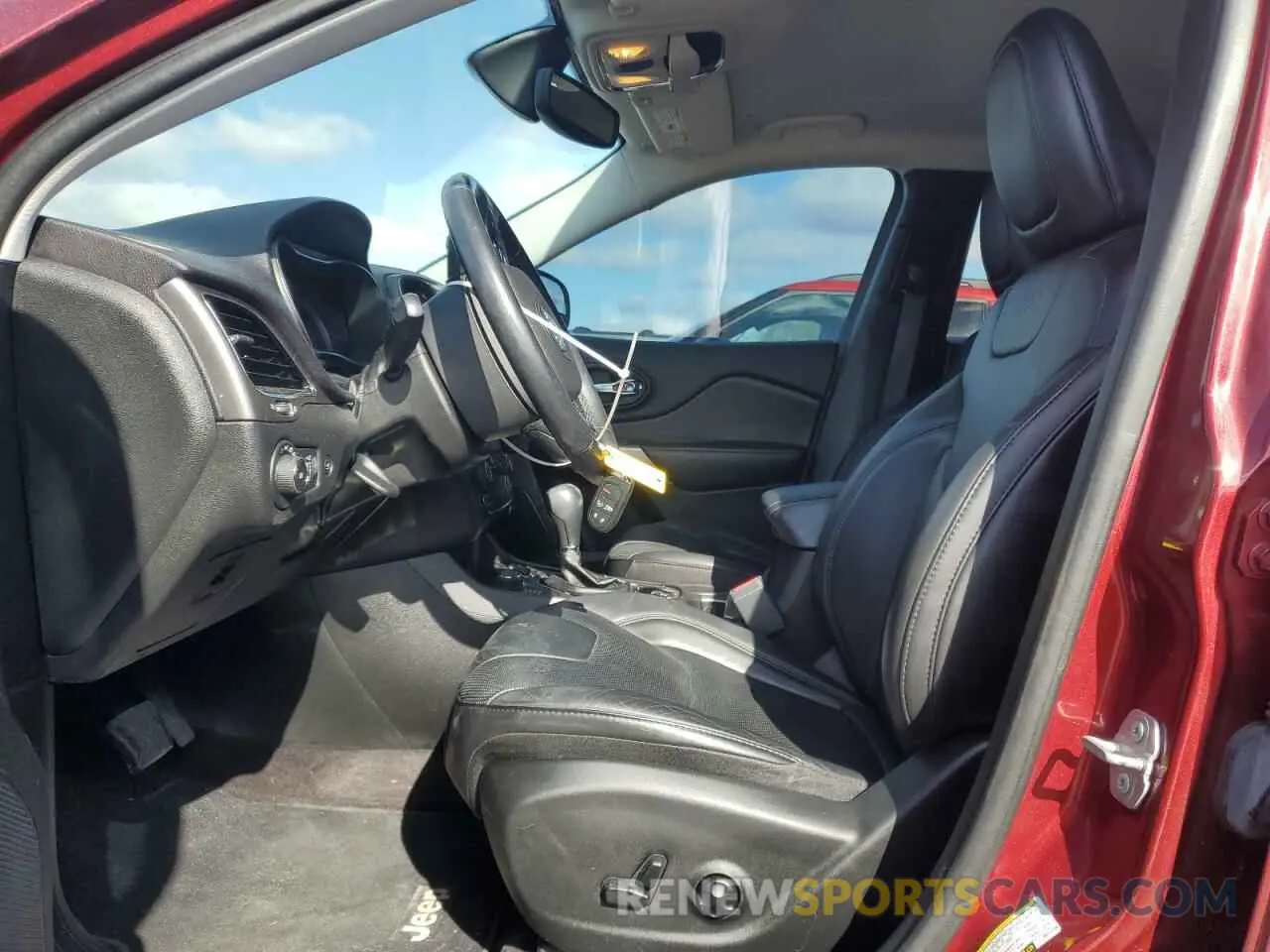 7 Photograph of a damaged car 1C4PJMDX0KD112108 JEEP GRAND CHER 2019
