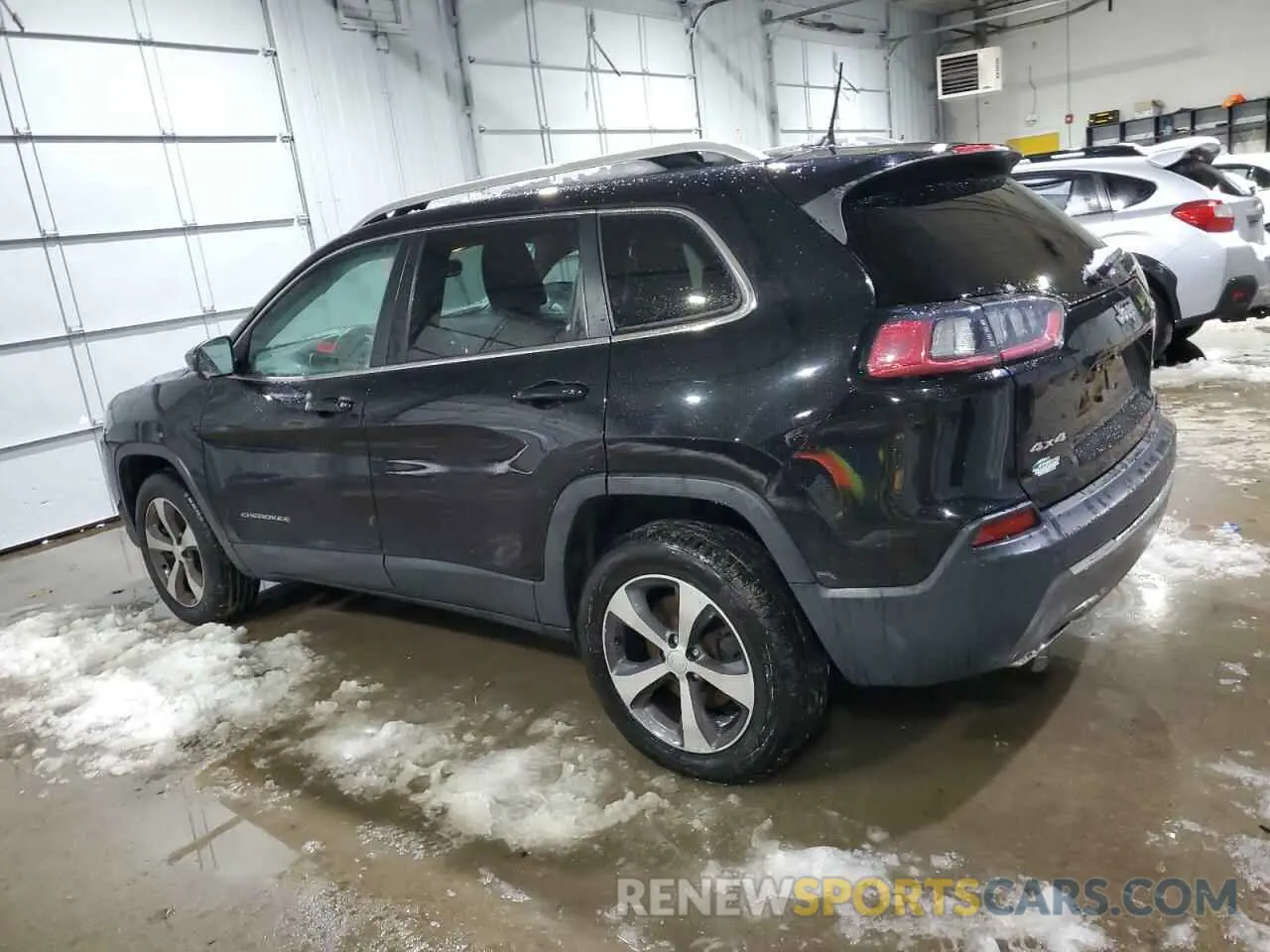 2 Photograph of a damaged car 1C4PJMDX0KD395092 JEEP GRAND CHER 2019