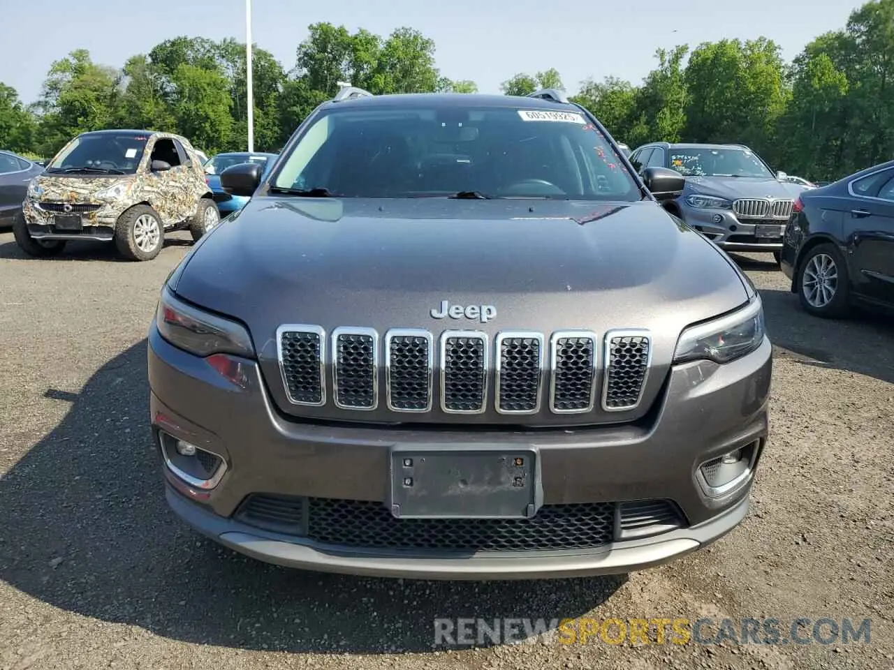 5 Photograph of a damaged car 1C4PJMDX1KD103899 JEEP GRAND CHER 2019
