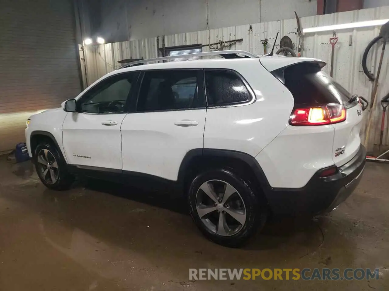 2 Photograph of a damaged car 1C4PJMDX1KD351621 JEEP GRAND CHER 2019