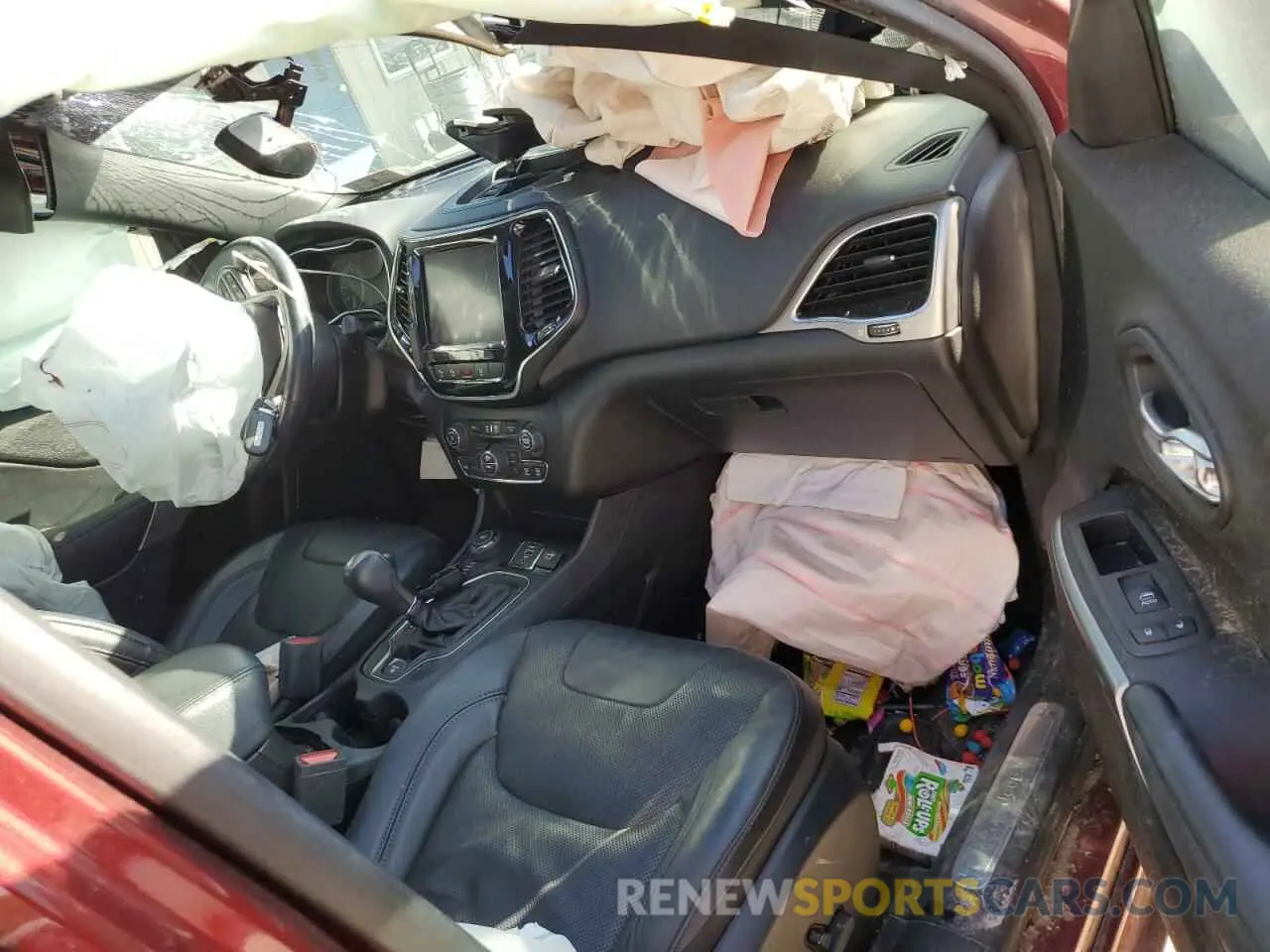 8 Photograph of a damaged car 1C4PJMDX1KD489076 JEEP GRAND CHER 2019