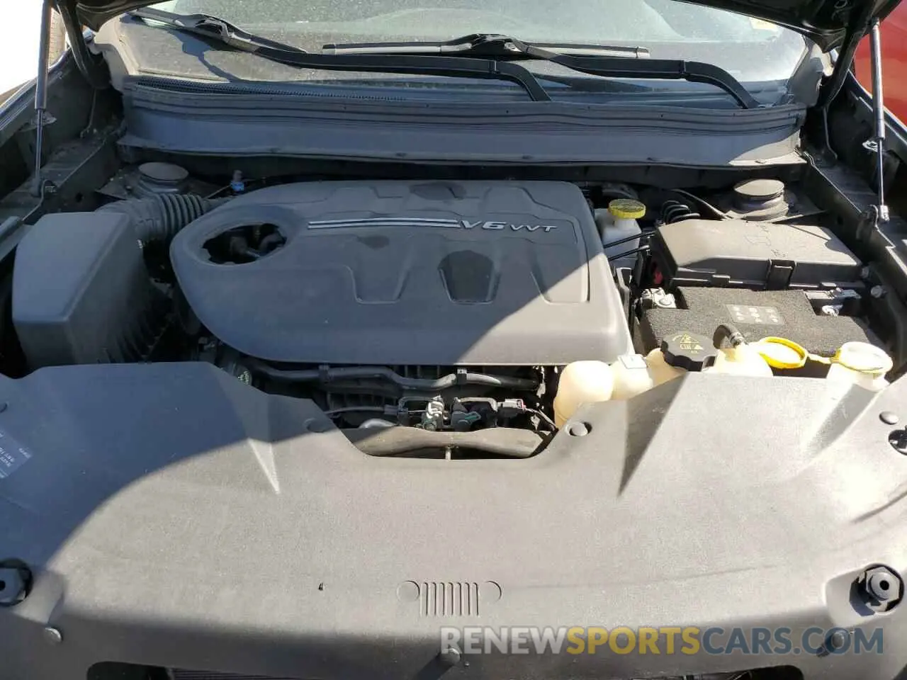 12 Photograph of a damaged car 1C4PJMDX2KD369111 JEEP GRAND CHER 2019