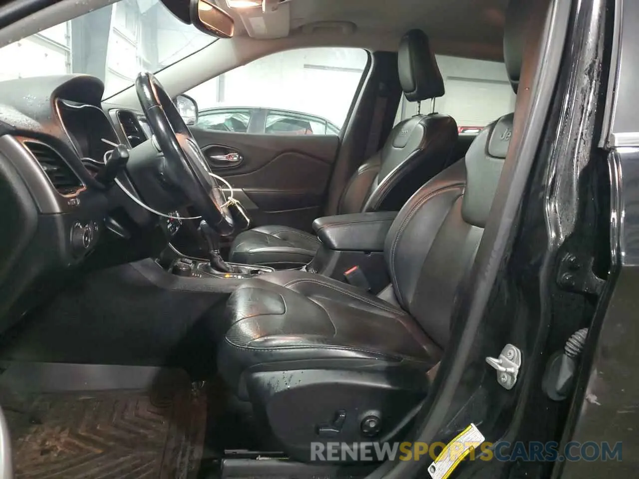 7 Photograph of a damaged car 1C4PJMDX3KD272841 JEEP GRAND CHER 2019