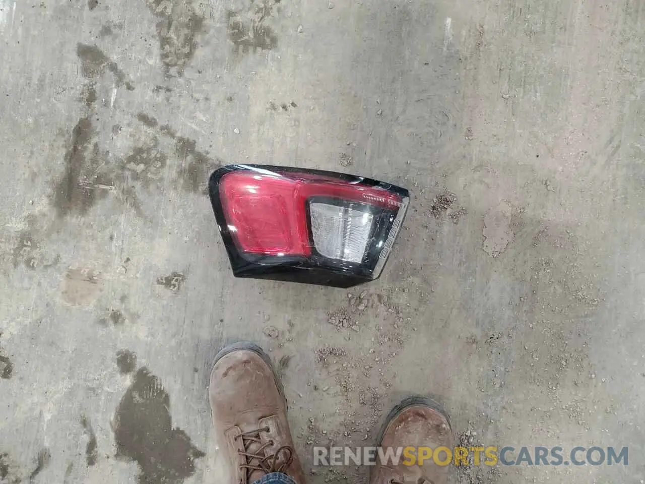 14 Photograph of a damaged car 1C4PJMDX4KD119143 JEEP GRAND CHER 2019