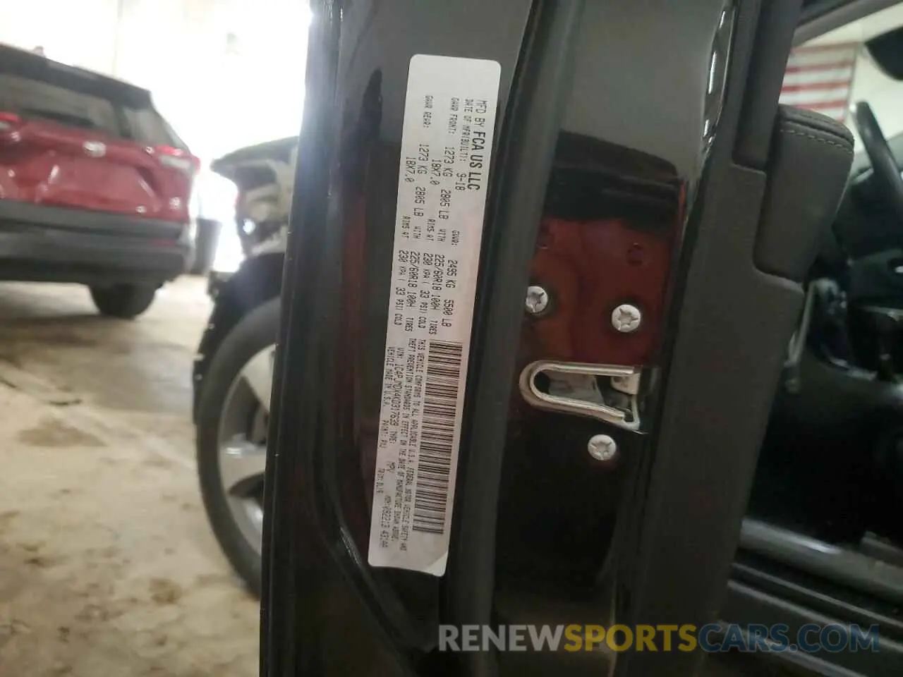 13 Photograph of a damaged car 1C4PJMDX4KD317639 JEEP GRAND CHER 2019