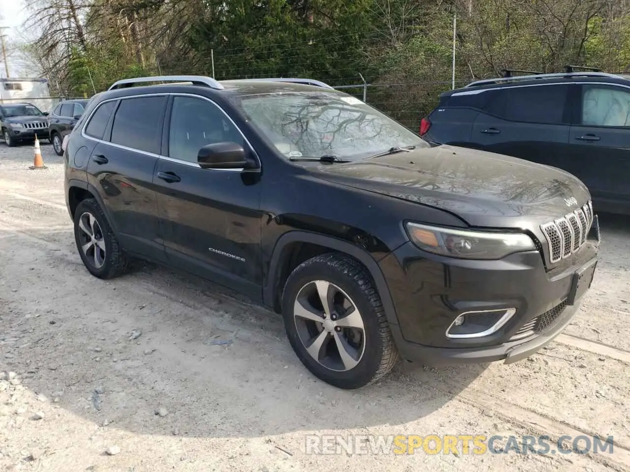 4 Photograph of a damaged car 1C4PJMDX4KD373936 JEEP GRAND CHER 2019