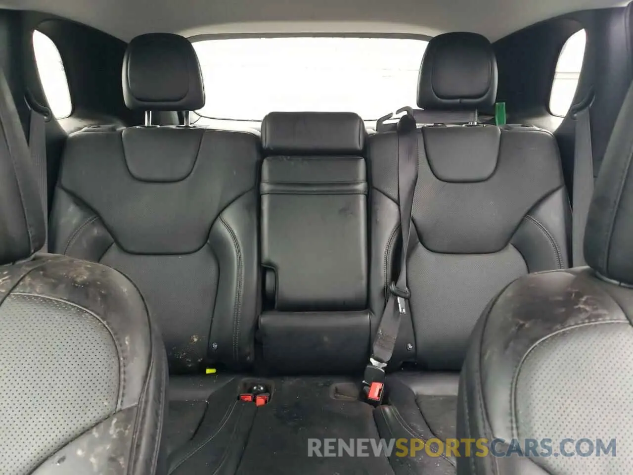10 Photograph of a damaged car 1C4PJMDX5KD103372 JEEP GRAND CHER 2019