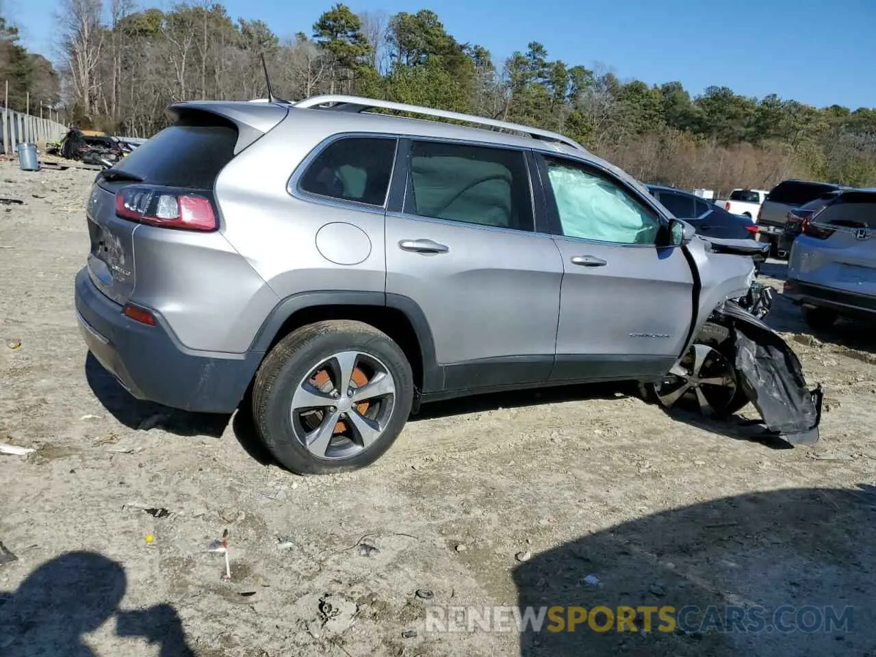 3 Photograph of a damaged car 1C4PJMDX5KD282318 JEEP GRAND CHER 2019