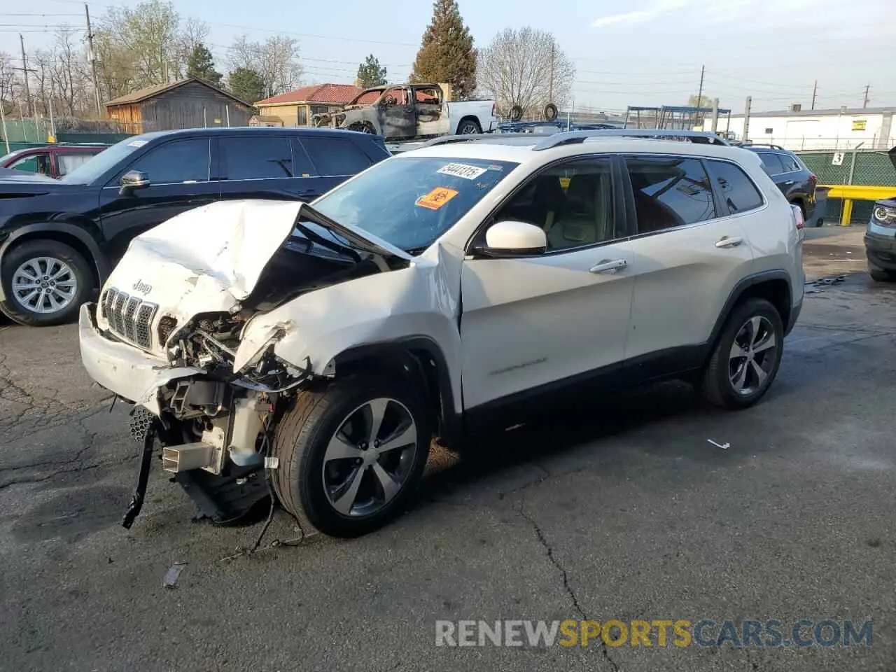 1 Photograph of a damaged car 1C4PJMDX6KD118804 JEEP GRAND CHER 2019