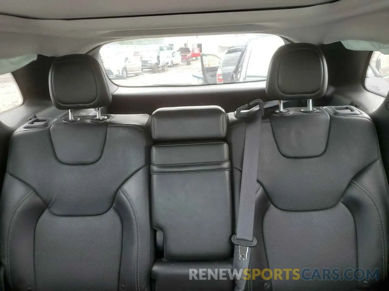 10 Photograph of a damaged car 1C4PJMDX6KD216537 JEEP GRAND CHER 2019