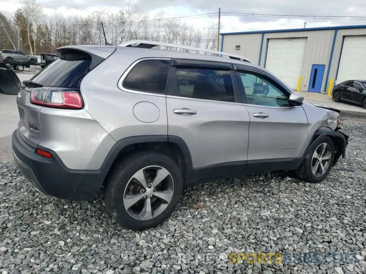 3 Photograph of a damaged car 1C4PJMDX6KD246055 JEEP GRAND CHER 2019