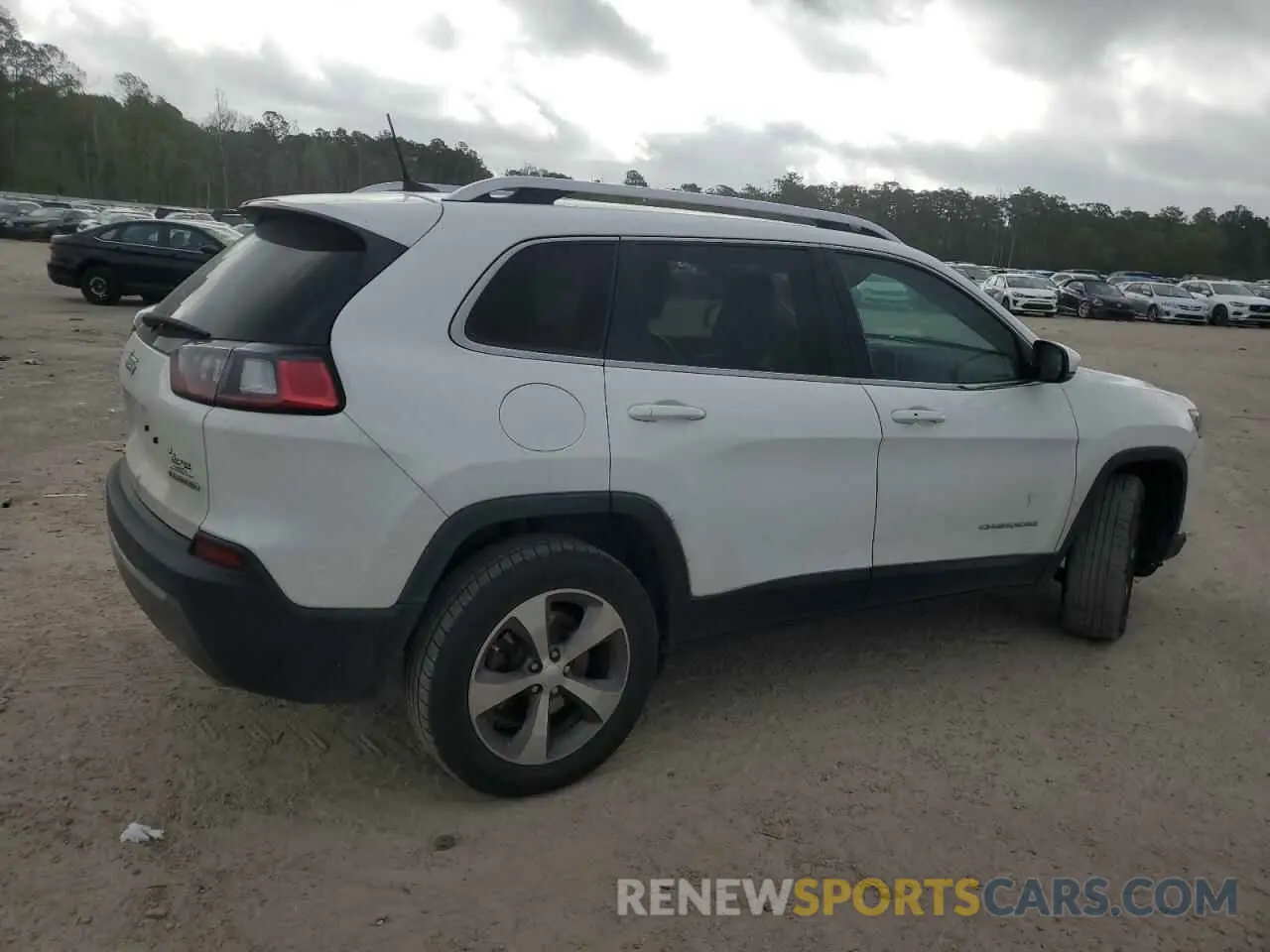 3 Photograph of a damaged car 1C4PJMDX6KD374098 JEEP GRAND CHER 2019