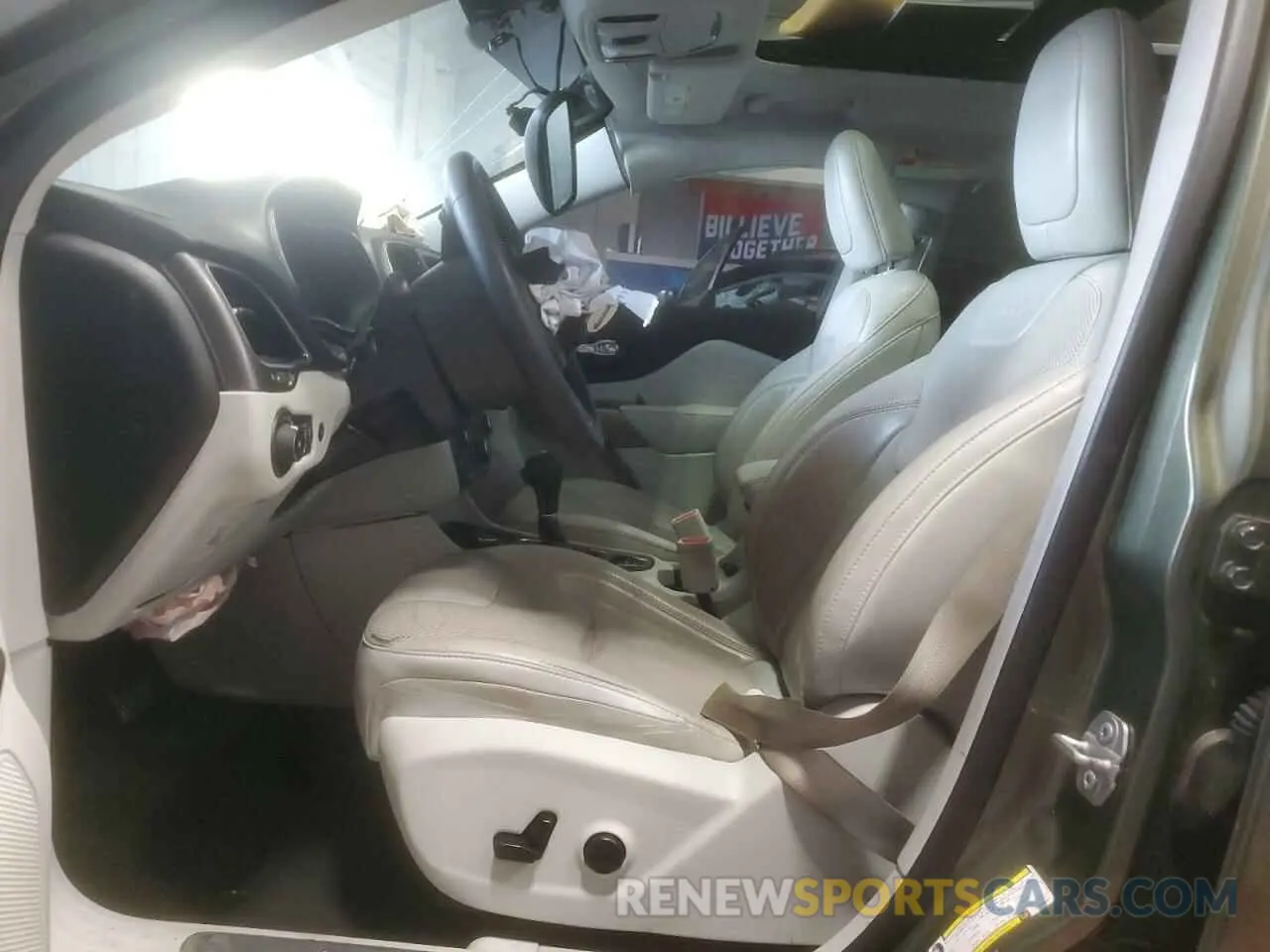 7 Photograph of a damaged car 1C4PJMDX7KD283891 JEEP GRAND CHER 2019