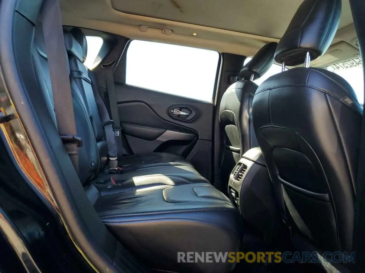 11 Фотография поврежденного автомобиля 1C4PJMDX8KD156440 JEEP GRAND CHER 2019