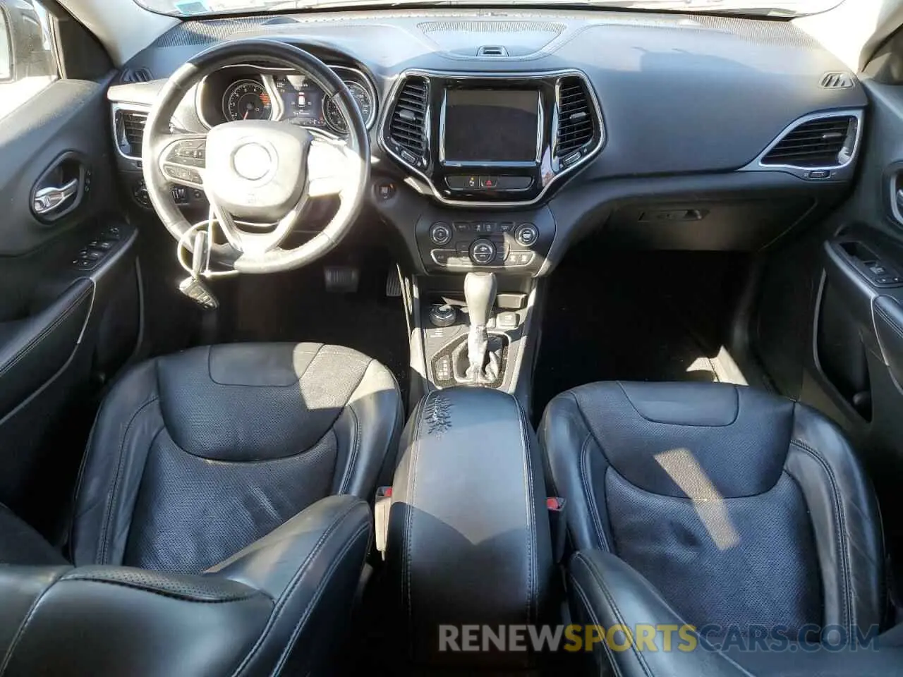 8 Фотография поврежденного автомобиля 1C4PJMDX8KD156440 JEEP GRAND CHER 2019