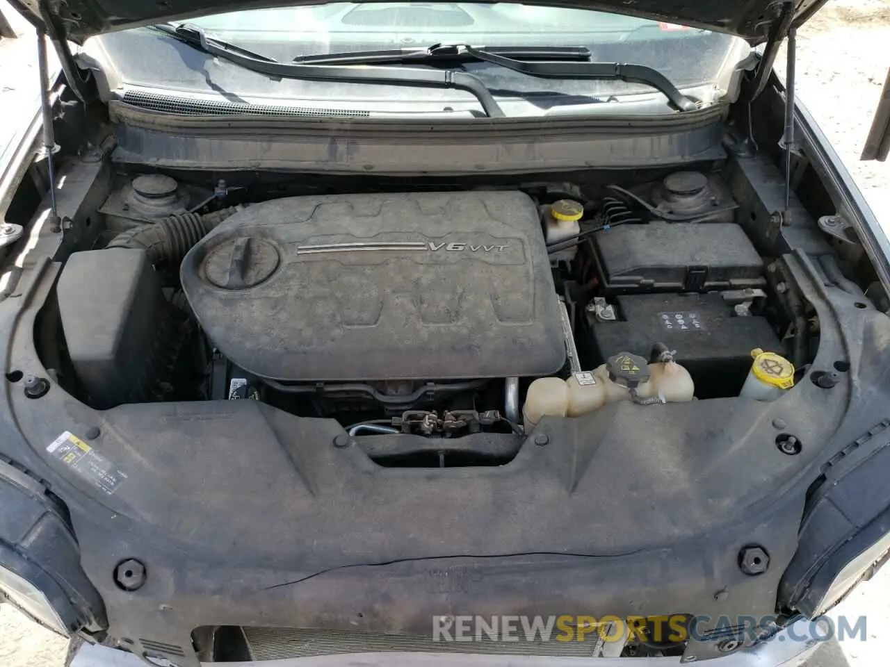 12 Photograph of a damaged car 1C4PJMDX8KD451411 JEEP GRAND CHER 2019
