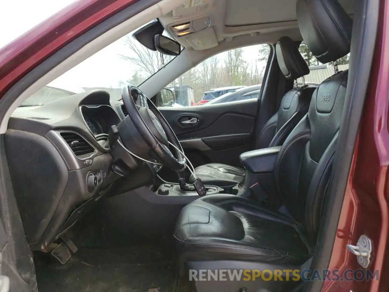 7 Photograph of a damaged car 1C4PJMDX9KD231050 JEEP GRAND CHER 2019