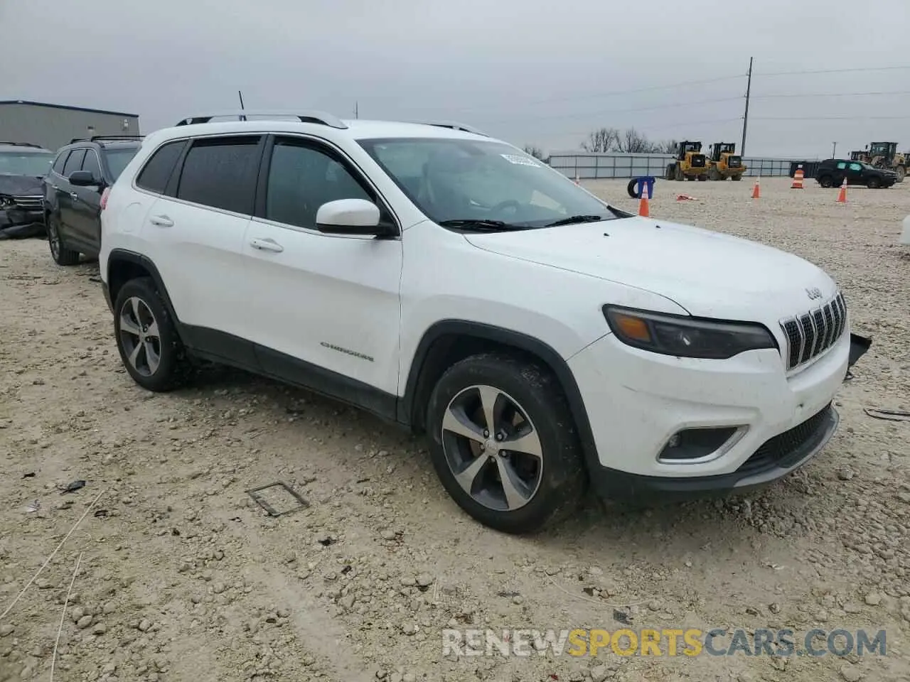 4 Photograph of a damaged car 1C4PJMDX9KD239438 JEEP GRAND CHER 2019