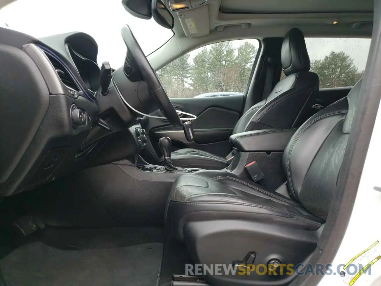 7 Photograph of a damaged car 1C4PJMDX9KD294892 JEEP GRAND CHER 2019
