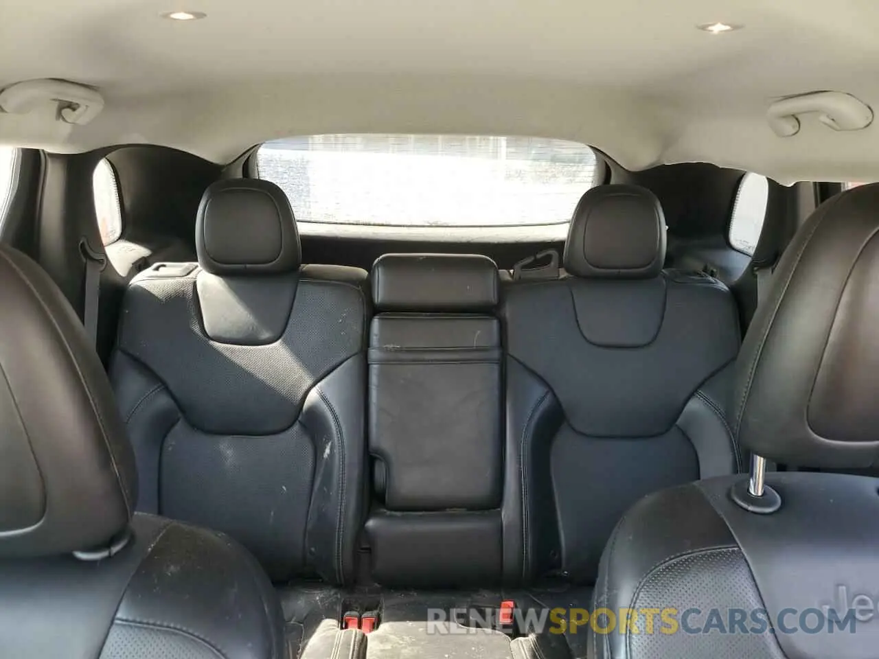 10 Фотография поврежденного автомобиля 1C4PJMDX9KD373902 JEEP GRAND CHER 2019