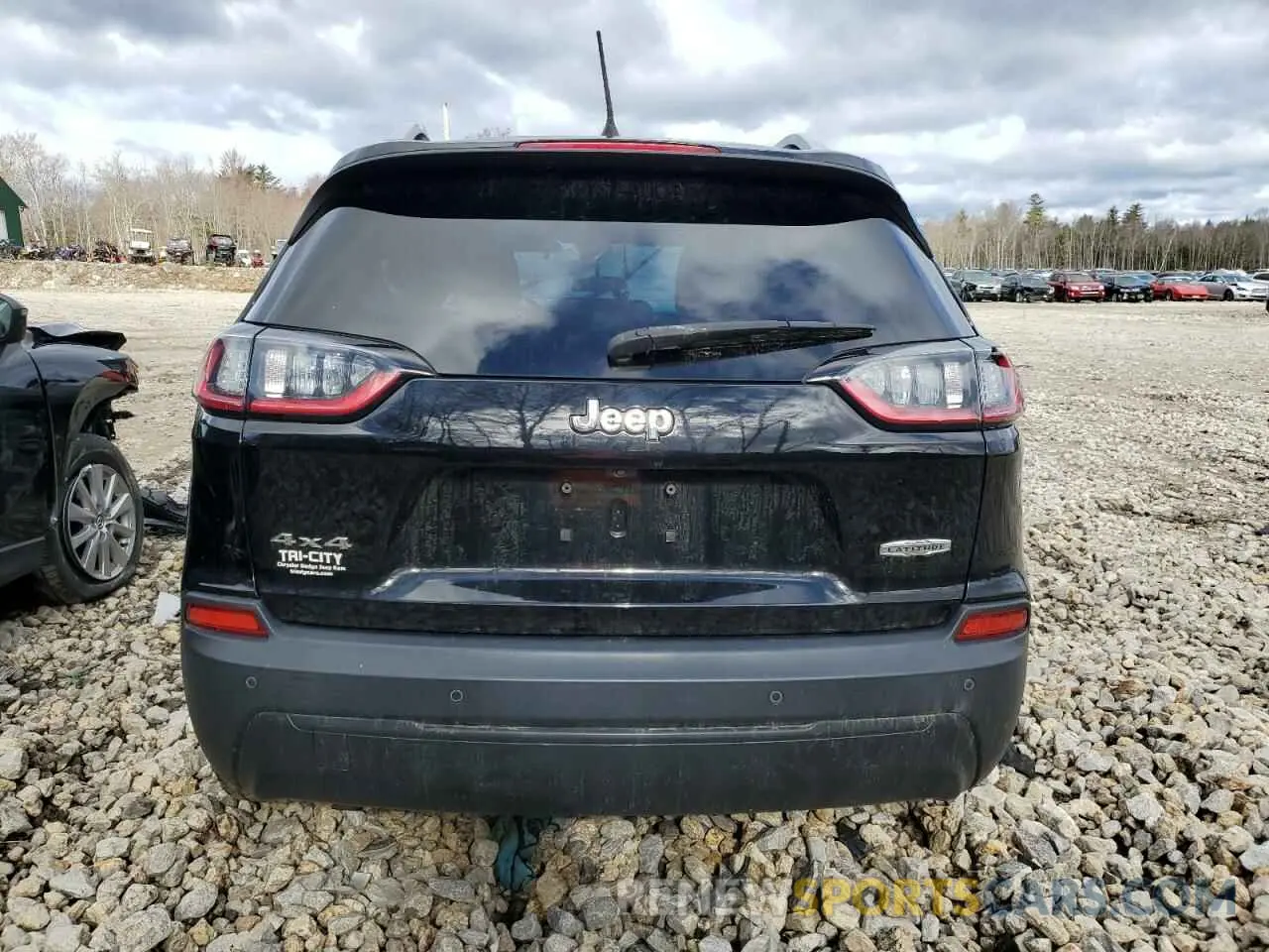 6 Фотография поврежденного автомобиля 1C4PJMLB0KD107836 JEEP GRAND CHER 2019