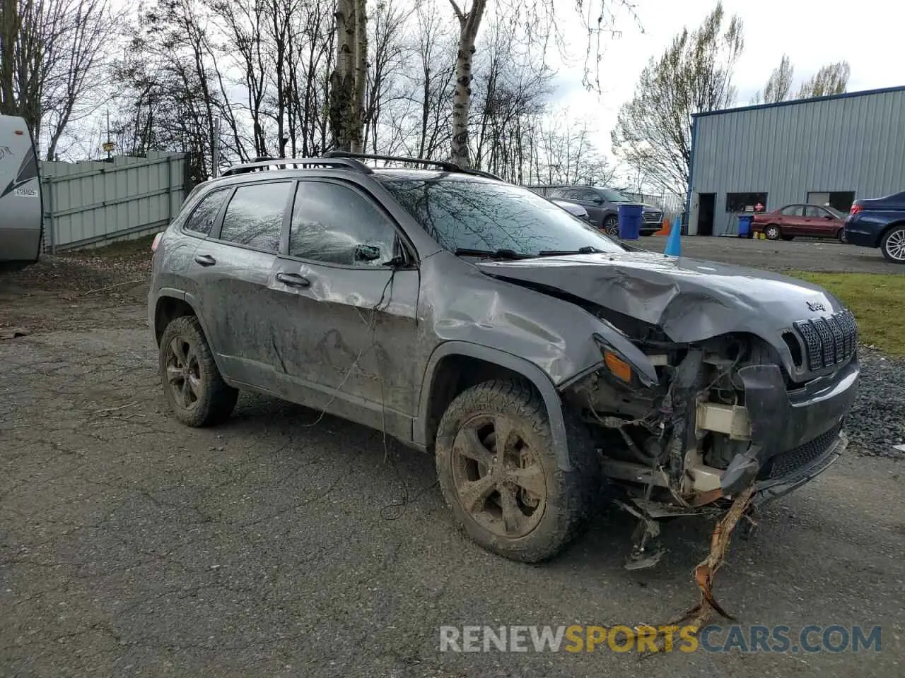 4 Фотография поврежденного автомобиля 1C4PJMLB0KD414259 JEEP GRAND CHER 2019