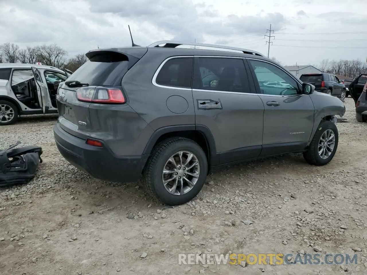 3 Photograph of a damaged car 1C4PJMLB0KD447276 JEEP GRAND CHER 2019