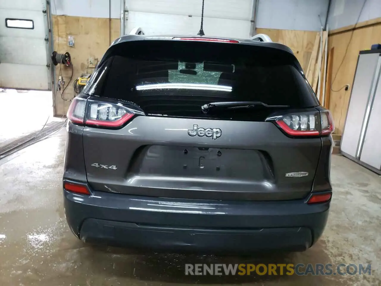 6 Photograph of a damaged car 1C4PJMLB1KD186367 JEEP GRAND CHER 2019