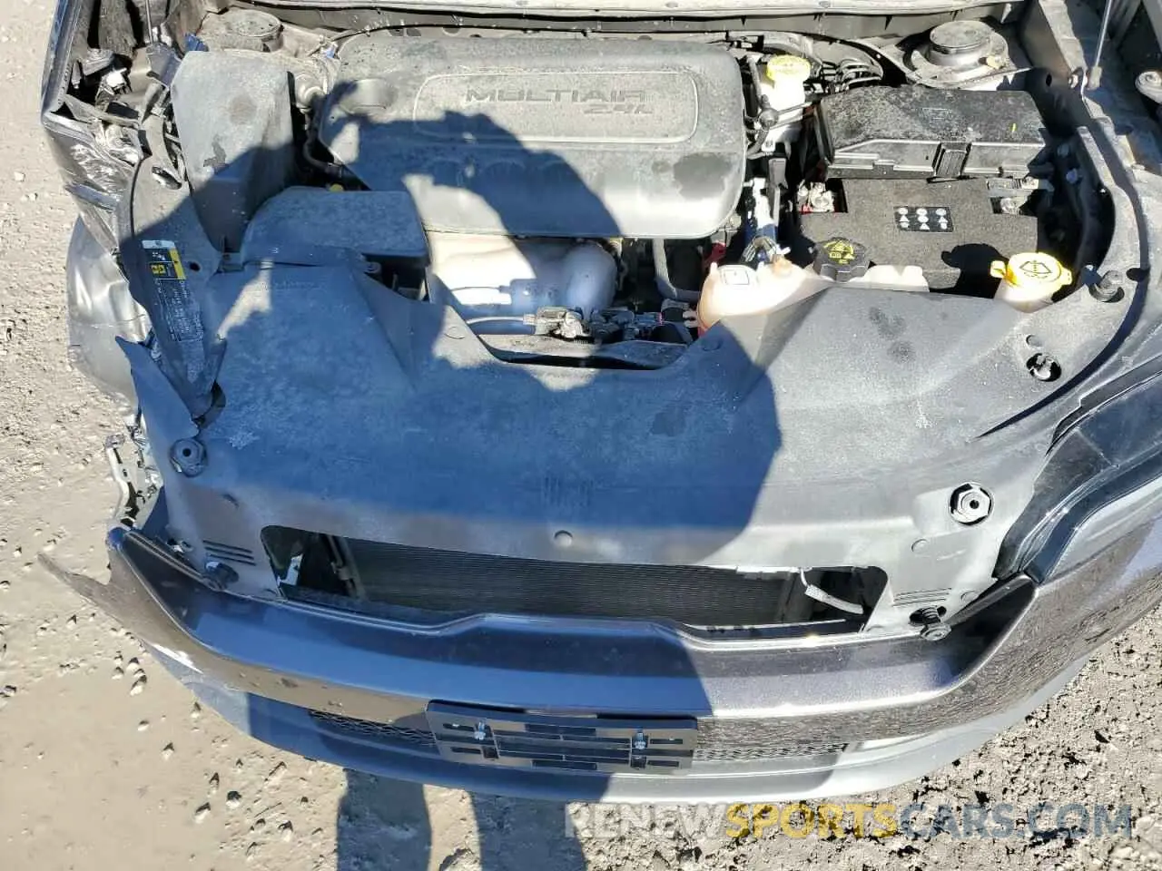 12 Photograph of a damaged car 1C4PJMLB1KD487138 JEEP GRAND CHER 2019