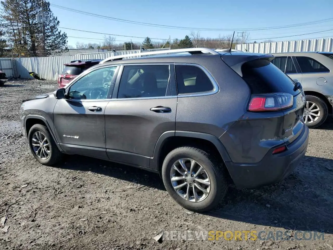 2 Photograph of a damaged car 1C4PJMLB1KD487138 JEEP GRAND CHER 2019