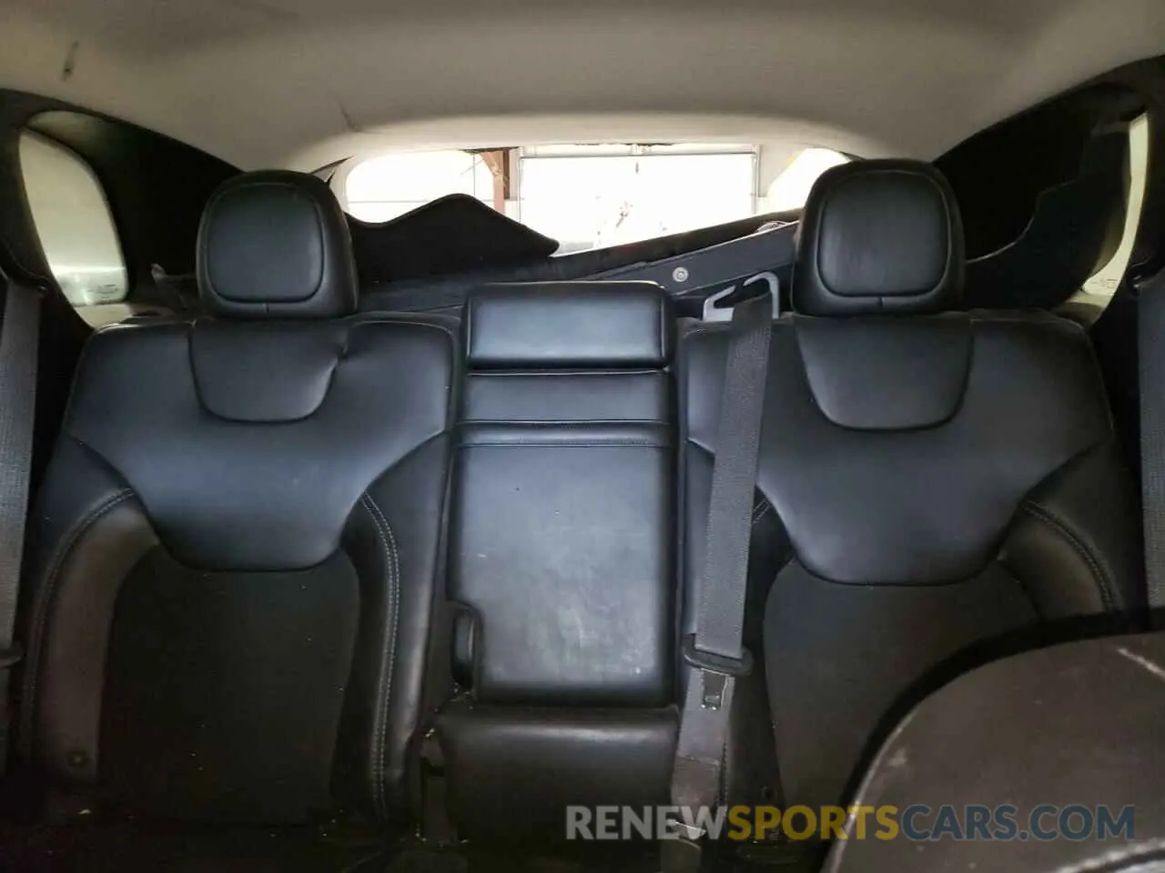 10 Фотография поврежденного автомобиля 1C4PJMLB2KD323672 JEEP GRAND CHER 2019