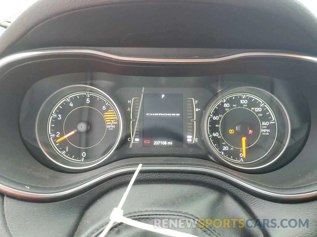 9 Photograph of a damaged car 1C4PJMLB2KD329701 JEEP GRAND CHER 2019