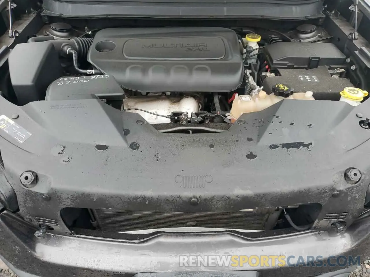 12 Photograph of a damaged car 1C4PJMLB2KD473717 JEEP GRAND CHER 2019