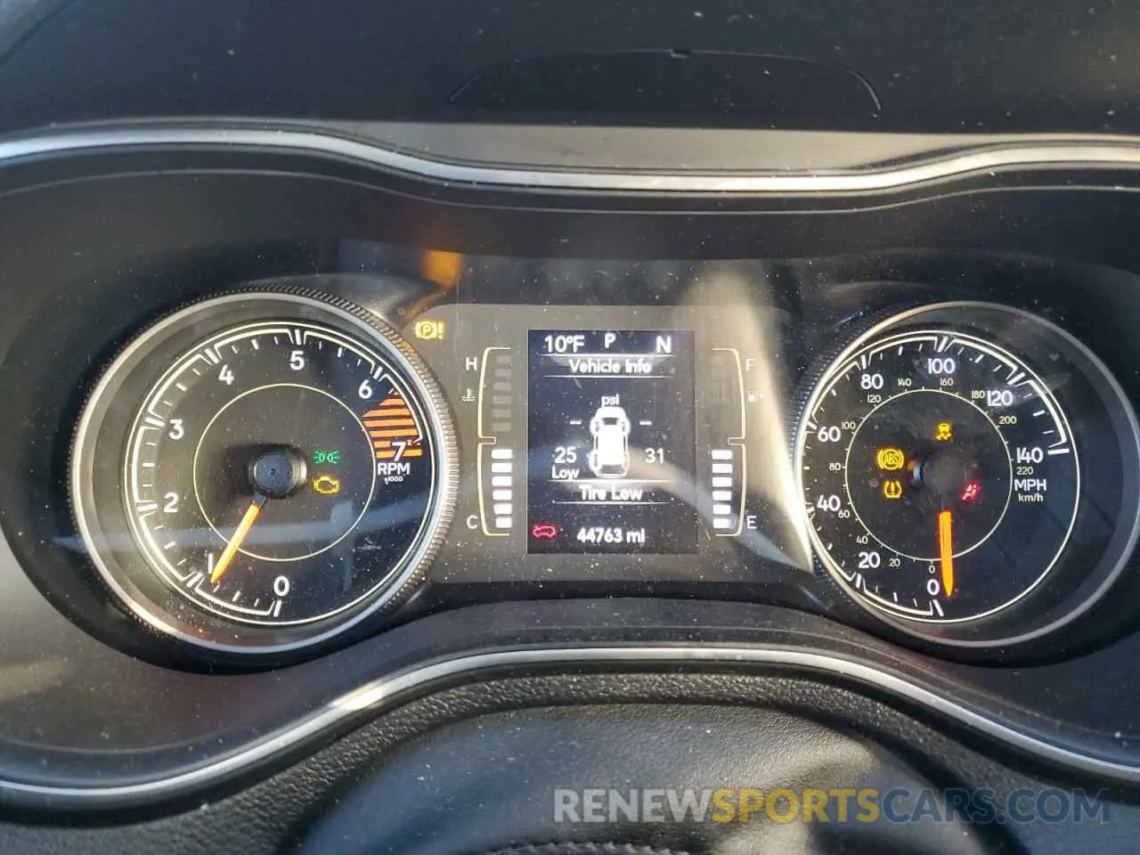 9 Фотография поврежденного автомобиля 1C4PJMLB3KD454979 JEEP GRAND CHER 2019