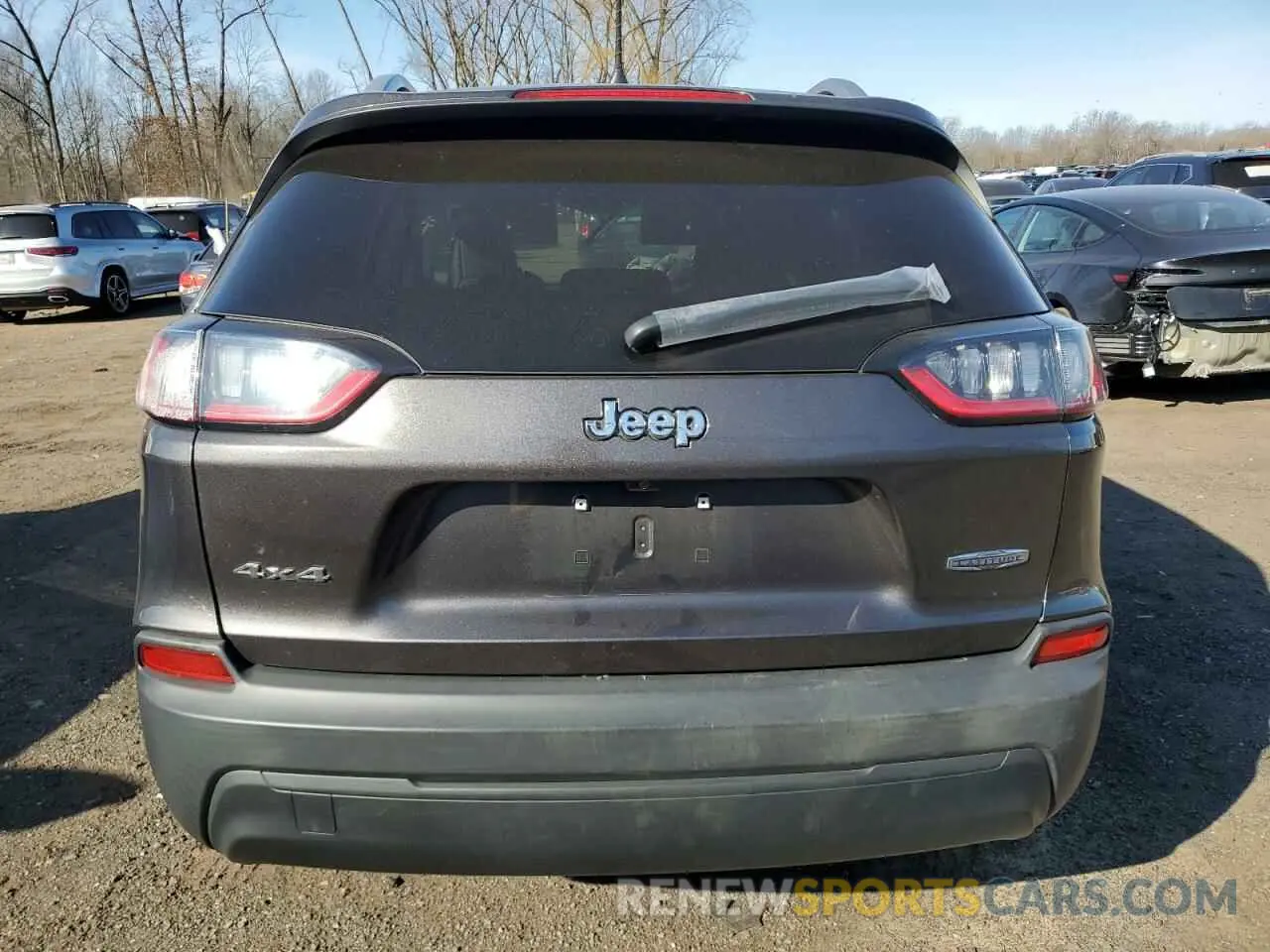 6 Фотография поврежденного автомобиля 1C4PJMLB4KD198626 JEEP GRAND CHER 2019