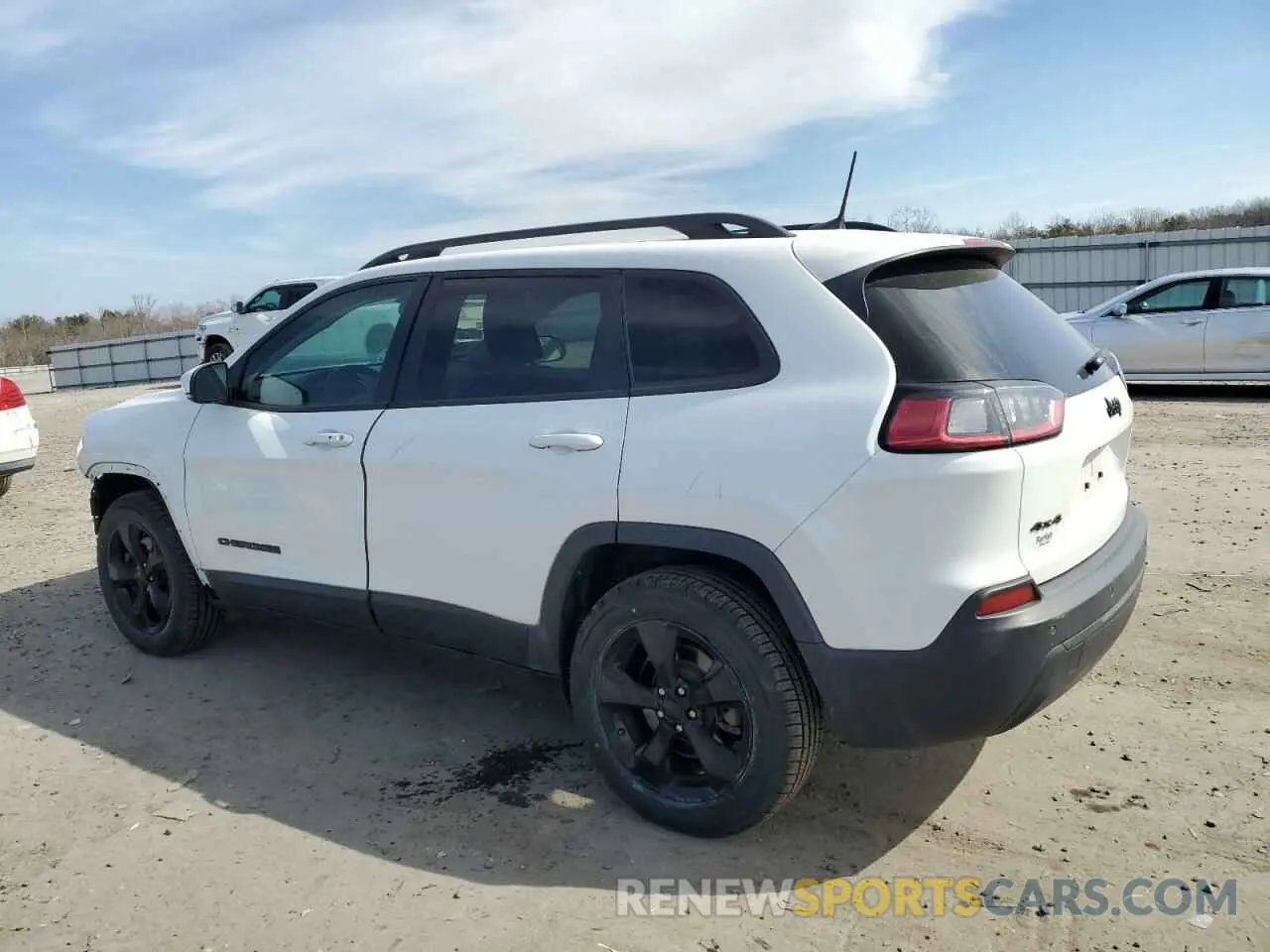 2 Photograph of a damaged car 1C4PJMLB5KD294586 JEEP GRAND CHER 2019