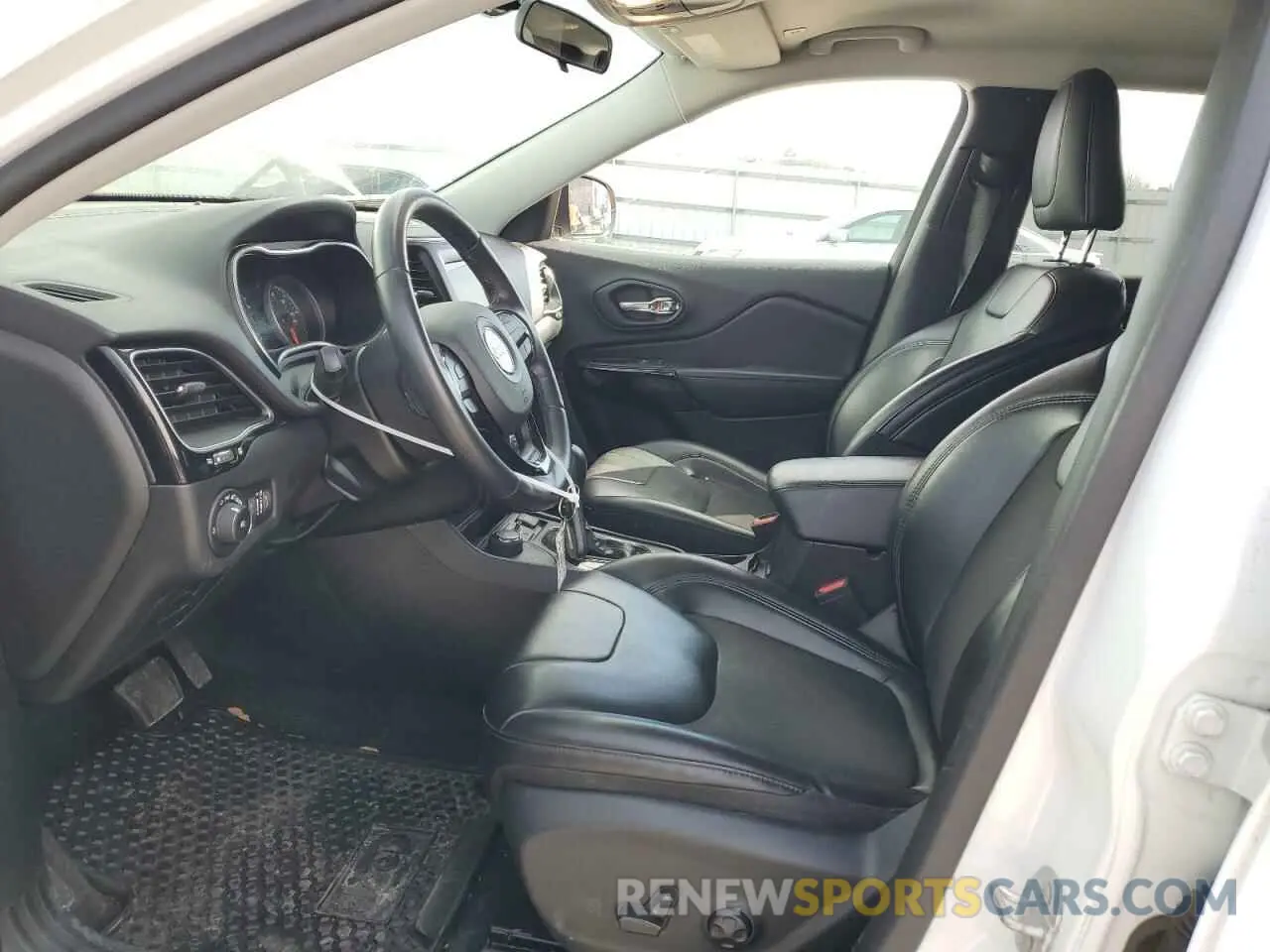 7 Photograph of a damaged car 1C4PJMLB5KD294586 JEEP GRAND CHER 2019