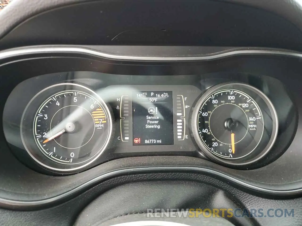 9 Photograph of a damaged car 1C4PJMLB5KD330664 JEEP GRAND CHER 2019