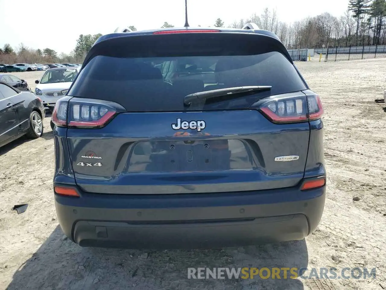 6 Photograph of a damaged car 1C4PJMLB6KD438338 JEEP GRAND CHER 2019