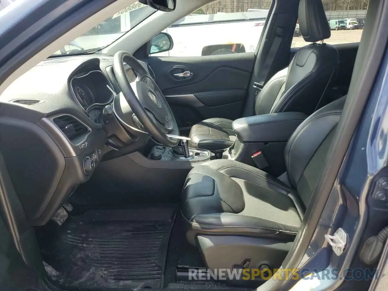 7 Photograph of a damaged car 1C4PJMLB6KD438338 JEEP GRAND CHER 2019