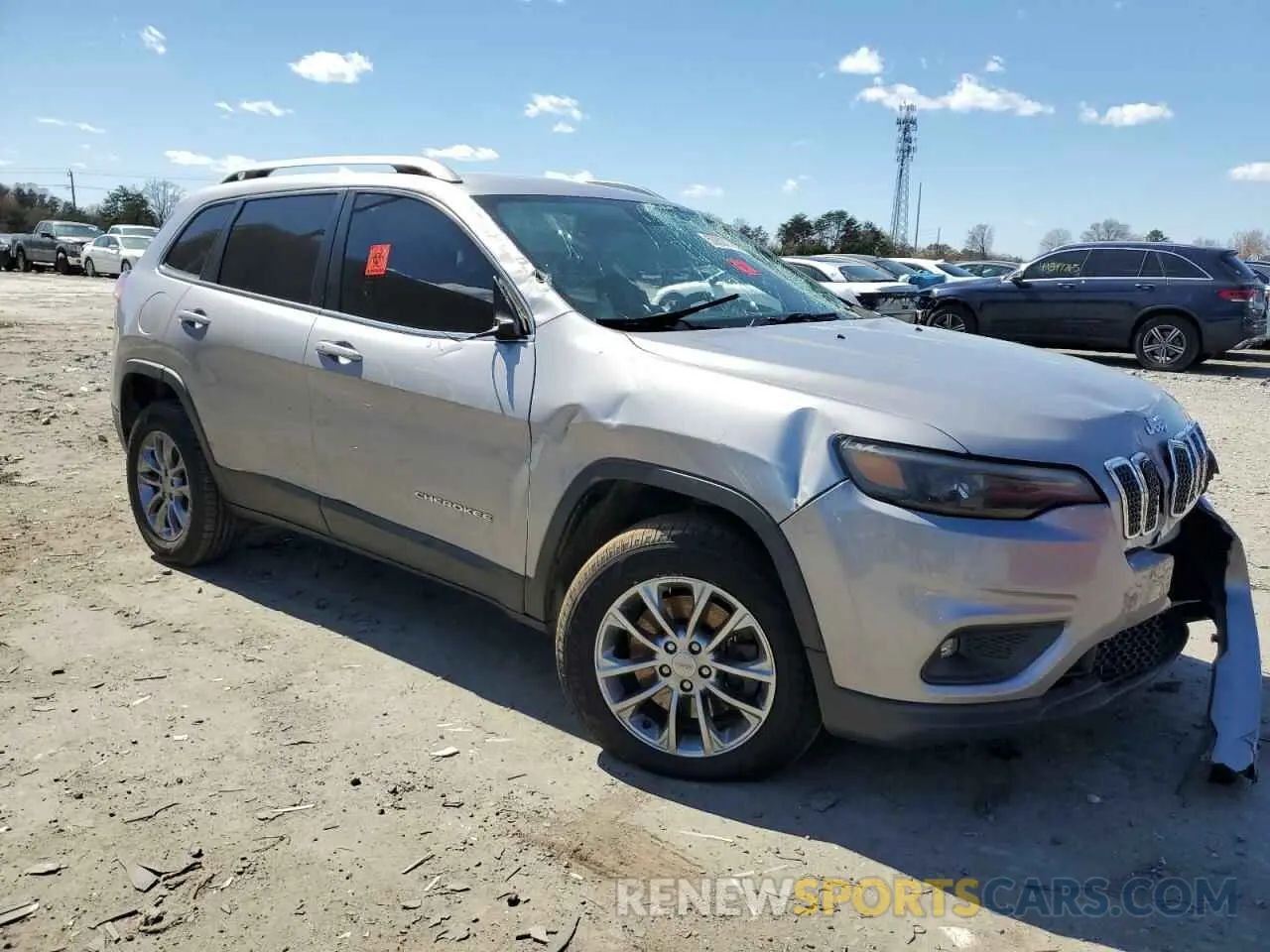 4 Photograph of a damaged car 1C4PJMLB7KD194683 JEEP GRAND CHER 2019